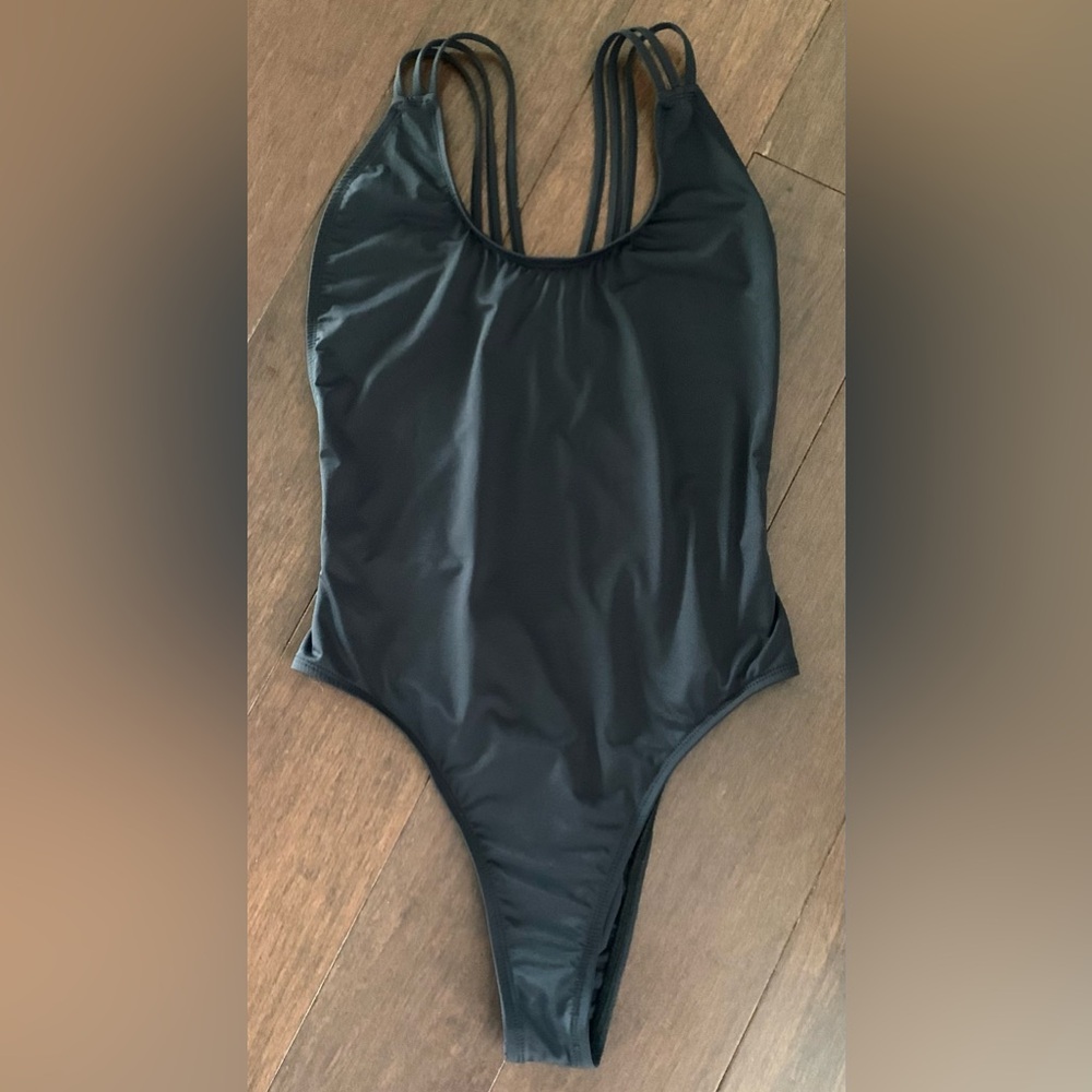 DIPPIN DAISY’S Women's Black One piece Swimsuit Size Large 10/12